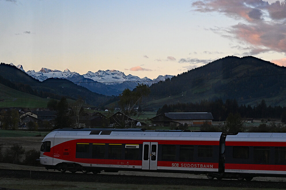 Südostbahn im Hochmoor von Rothenthurm bei Altmatt 