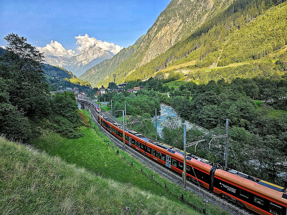 Traverso kreuzt mit Giruno auf Gotthardstrecke 