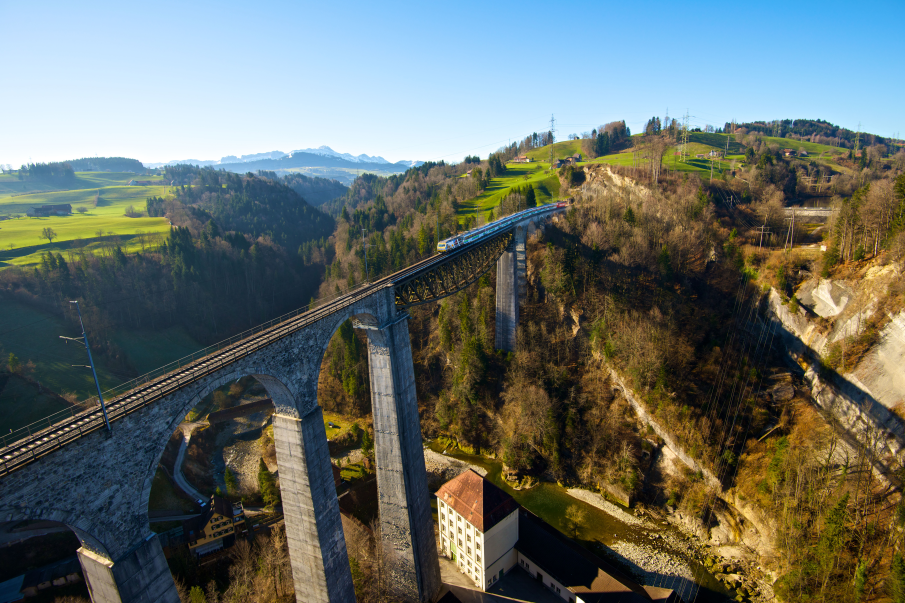 Sitterviadukt mit Voralpen-Express SOB - Sitterviadukt mit Voralpen-Express
